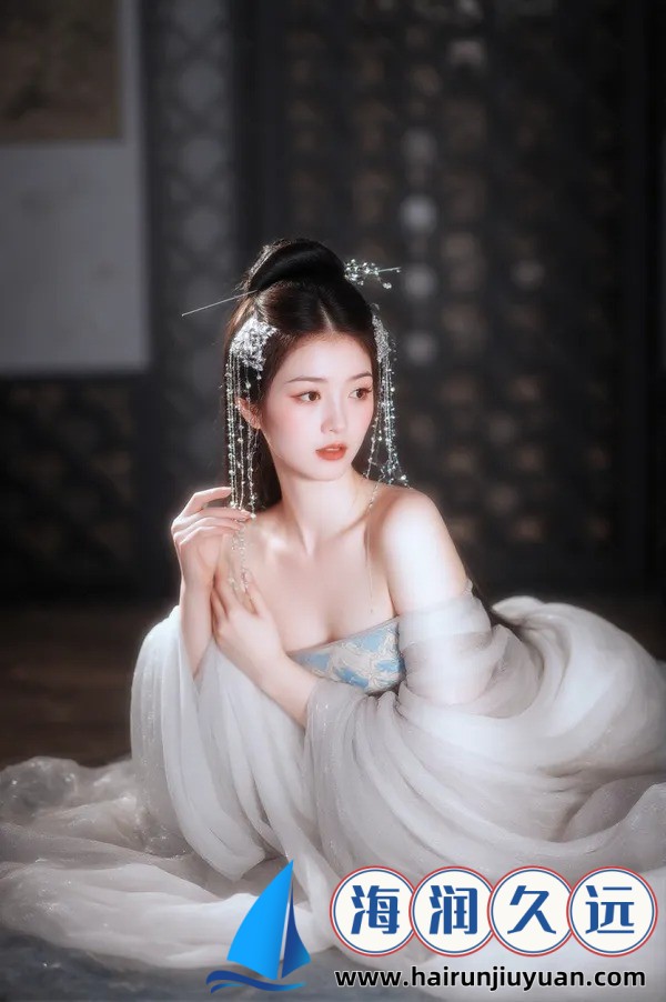 ＂坐腿杀＂真的很容易硬吗？深度解析背后的生理与心理机制